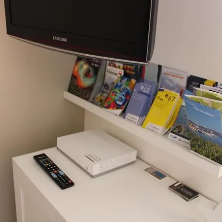 Avec Terrasse Port De הייר